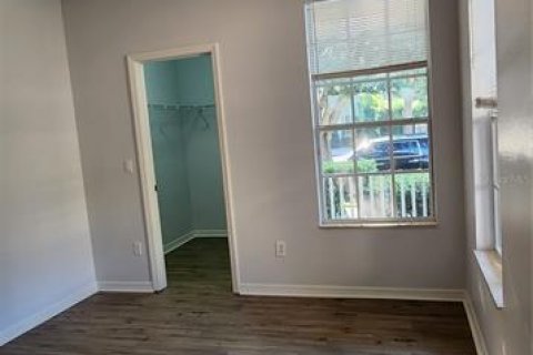 Снять в аренду виллу или дом в Уинтер-Гарден, Флорида 5 комнат, 188.22м2, № 1622906 - фото 5