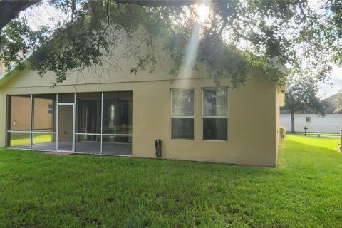 Снять в аренду виллу или дом в Уинтер-Гарден, Флорида 5 комнат, 188.22м2, № 1622906 - фото 2