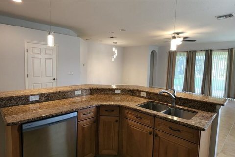 Снять в аренду виллу или дом в Уинтер-Гарден, Флорида 5 комнат, 188.22м2, № 1622906 - фото 20