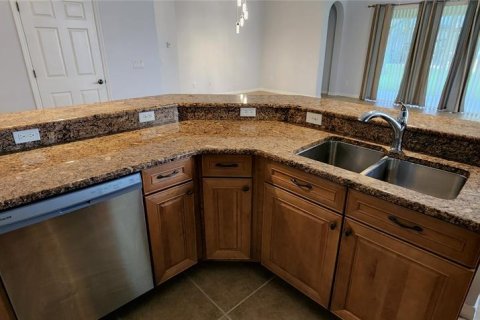 Снять в аренду виллу или дом в Уинтер-Гарден, Флорида 5 комнат, 188.22м2, № 1622906 - фото 21