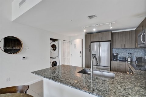 Купить кондоминиум в Дорал, Флорида 2 спальни, 94.39м2, № 2049111 - фото 9