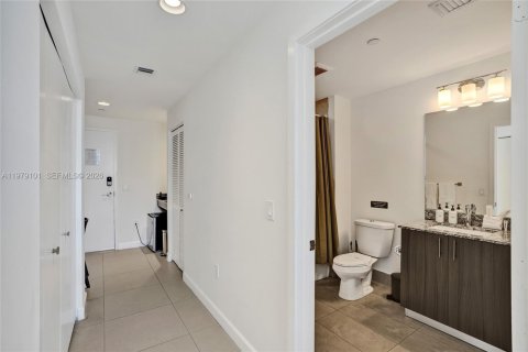 Купить кондоминиум в Дорал, Флорида 2 спальни, 94.39м2, № 2049111 - фото 30