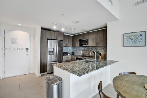 Купить кондоминиум в Дорал, Флорида 2 спальни, 94.39м2, № 2049111 - фото 8