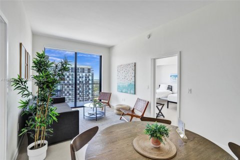 Купить кондоминиум в Дорал, Флорида 2 спальни, 94.39м2, № 2049111 - фото 11