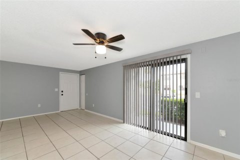 Condo in Bradenton, Florida, 2 bedrooms  № 2208197 - photo 2