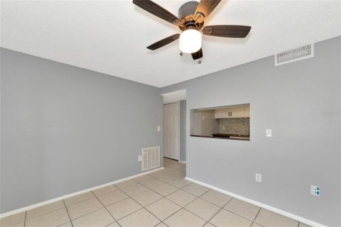 Condo in Bradenton, Florida, 2 bedrooms  № 2208197 - photo 5