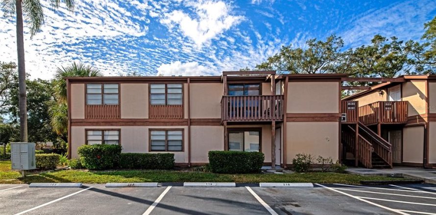 Condo in Bradenton, Florida, 2 bedrooms  № 2208197