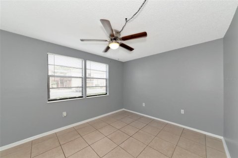 Condo in Bradenton, Florida, 2 bedrooms  № 2208197 - photo 13