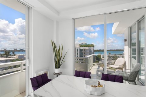 Condo in Bay Harbor Islands, Florida, 2 bedrooms  № 1887364 - photo 4