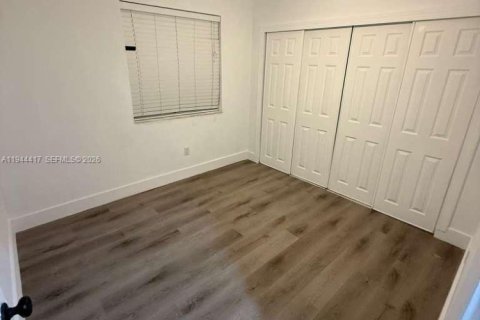 Villa ou maison à louer à Miami, Floride: 3 chambres, 222.97 m2 № 2001649 - photo 7