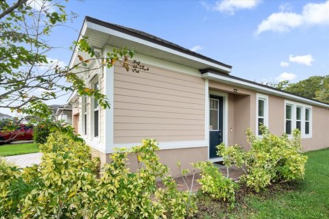 Villa ou maison à Kissimmee, Floride 3 chambres, 158.49 m2 № 2142578