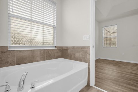 Villa ou maison à vendre à Kissimmee, Floride: 3 chambres, 158.49 m2 № 2142578 - photo 12