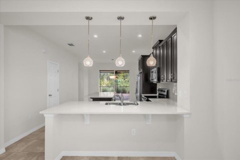 Villa ou maison à vendre à Kissimmee, Floride: 3 chambres, 158.49 m2 № 2142578 - photo 6