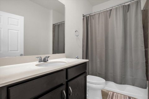 Villa ou maison à vendre à Kissimmee, Floride: 3 chambres, 158.49 m2 № 2142578 - photo 16