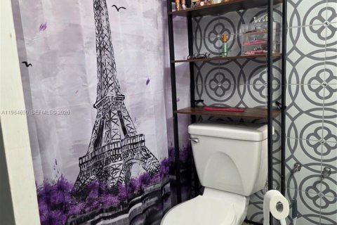 Copropriété à vendre à Tamarac, Floride: 3 chambres, 136.47 m2 № 2048654 - photo 16