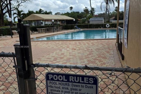 Copropriété à vendre à Tamarac, Floride: 3 chambres, 136.47 m2 № 2048654 - photo 12