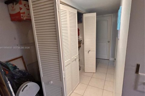 Copropriété à vendre à Tamarac, Floride: 3 chambres, 136.47 m2 № 2048654 - photo 20