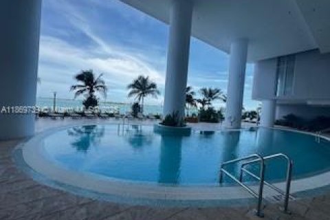 House in Miami, Florida 3 bedrooms, 165.64 sq.m. № 1896887 - photo 4