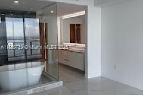 House in Miami, Florida 3 bedrooms, 165.64 sq.m. № 1896887 - photo 9