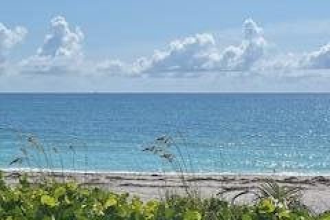 Condo in Juno Beach, Florida, 2 bedrooms  № 1079641 - photo 1