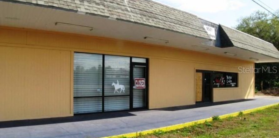 Immobilier commercial à North Fort Myers, Floride 222.97 m2 № 2403527