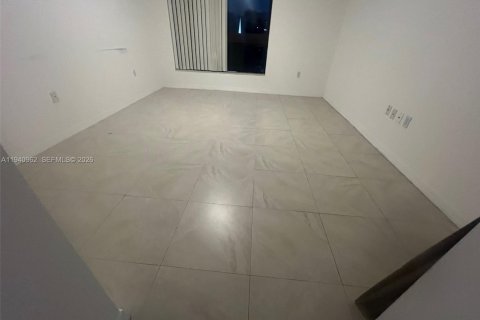 Condominio en alquiler en Fort Lauderdale, Florida, 2 dormitorios, 116.96 m2 № 1998068 - foto 4