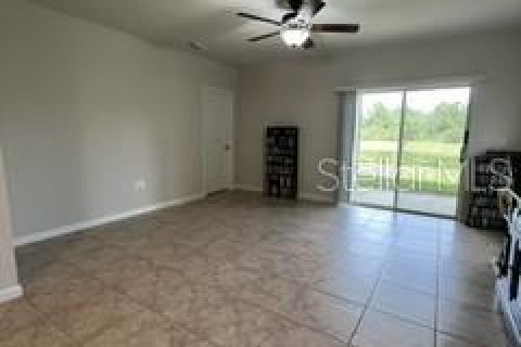 Villa ou maison à vendre à Land O' Lakes, Floride: 3 chambres, 139.35 m2 № 2334127 - photo 12