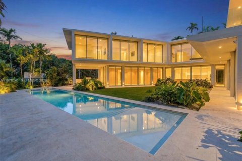 Купить виллу или дом в Майами, Флорида 8 спален, 677.35м2, № 2043663 - фото 3