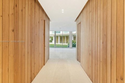 Купить виллу или дом в Майами, Флорида 8 спален, 677.35м2, № 2043663 - фото 10