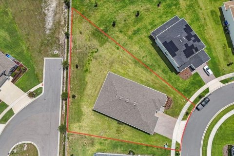 House in Mount Dora, Florida 4 bedrooms, 254.83 sq.m. № 2237871 - photo 3