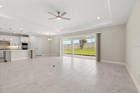 House in Mount Dora, Florida 4 bedrooms, 254.83 sq.m. № 2237871 - photo 17