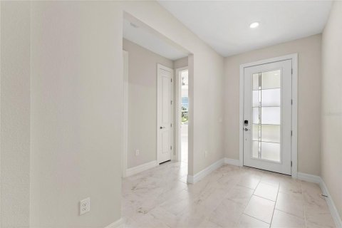 House in Mount Dora, Florida 4 bedrooms, 254.83 sq.m. № 2237871 - photo 25