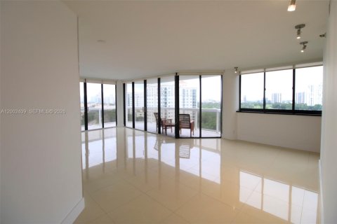 Купить кондоминиум в Авентура, Флорида 2 спальни, 124.49м2, № 2169391 - фото 3