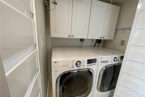 Купить кондоминиум в Авентура, Флорида 2 спальни, 124.49м2, № 2169391 - фото 20