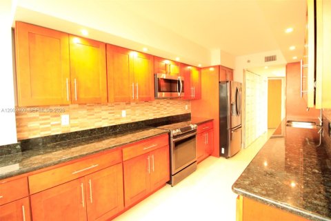 Купить кондоминиум в Авентура, Флорида 2 спальни, 124.49м2, № 2169391 - фото 17
