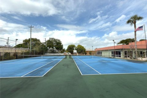 Condominio en venta en Oakland Park, Florida, 2 dormitorios, 92.9 m2 № 2052382 - foto 21