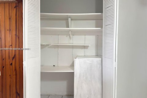 Condominio en venta en Oakland Park, Florida, 2 dormitorios, 92.9 m2 № 2052382 - foto 9