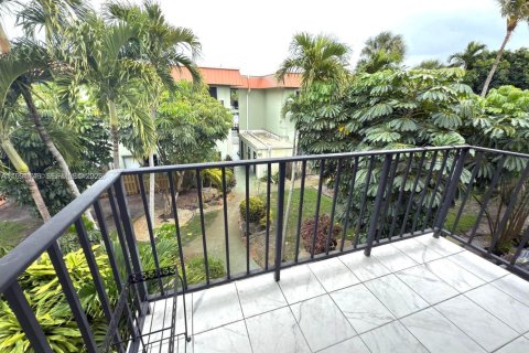 Condominio en venta en Oakland Park, Florida, 2 dormitorios, 92.9 m2 № 2052382 - foto 2