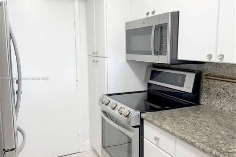 Copropriété à vendre à Key Biscayne, Floride: 2 chambres, 124.02 m2 № 1785818 - photo 1