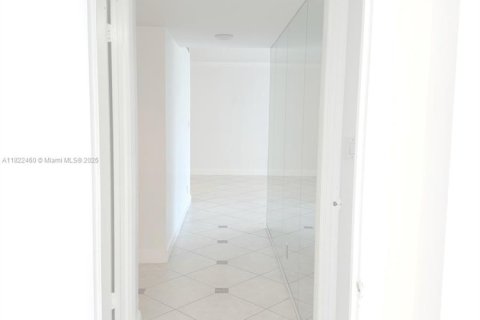 Copropriété à vendre à Key Biscayne, Floride: 2 chambres, 124.02 m2 № 1785818 - photo 10