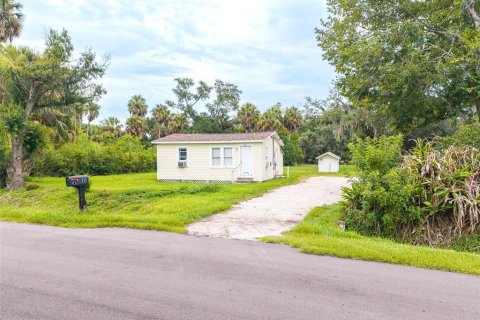 House in Tampa, Florida 2 bedrooms, 74.32 sq.m. № 2199890 - photo 15