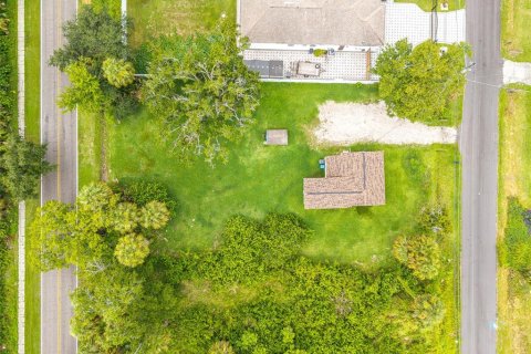 House in Tampa, Florida 2 bedrooms, 74.32 sq.m. № 2199890 - photo 21
