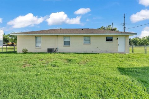 Villa ou maison à louer à Lakeland, Floride: 3 chambres, 98.66 m2 № 2386653 - photo 23