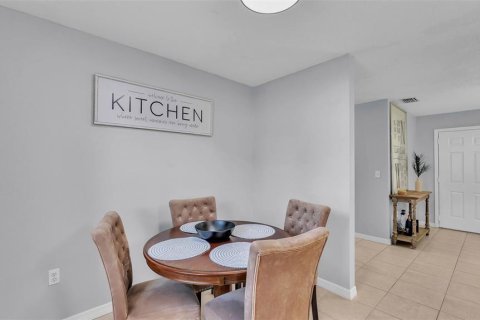 Villa ou maison à louer à Lakeland, Floride: 3 chambres, 98.66 m2 № 2386653 - photo 6