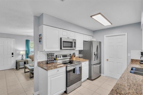 Villa ou maison à louer à Lakeland, Floride: 3 chambres, 98.66 m2 № 2386653 - photo 7