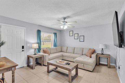 Villa ou maison à louer à Lakeland, Floride: 3 chambres, 98.66 m2 № 2386653 - photo 3