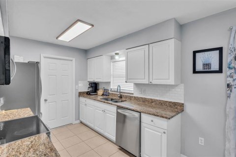 Villa ou maison à louer à Lakeland, Floride: 3 chambres, 98.66 m2 № 2386653 - photo 8
