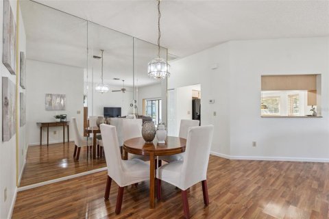 Copropriété à vendre à Riverview, Floride: 2 chambres, 130.43 m2 № 1857968 - photo 5
