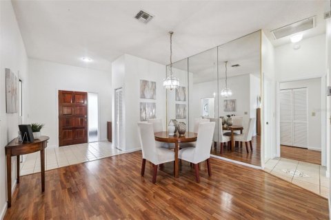 Copropriété à vendre à Riverview, Floride: 2 chambres, 130.43 m2 № 1857968 - photo 6