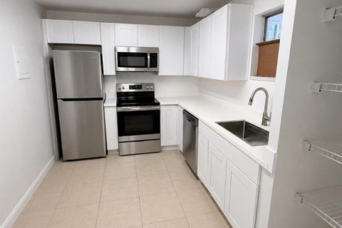 Condominio en venta en Sunrise, Florida, 2 dormitorios, 116.31 m2 № 2154127 - foto 2